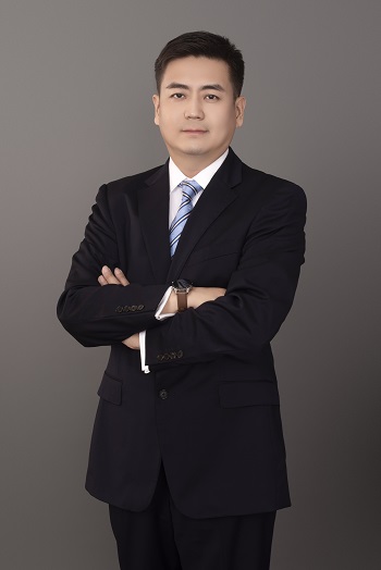 刘华.jpg
